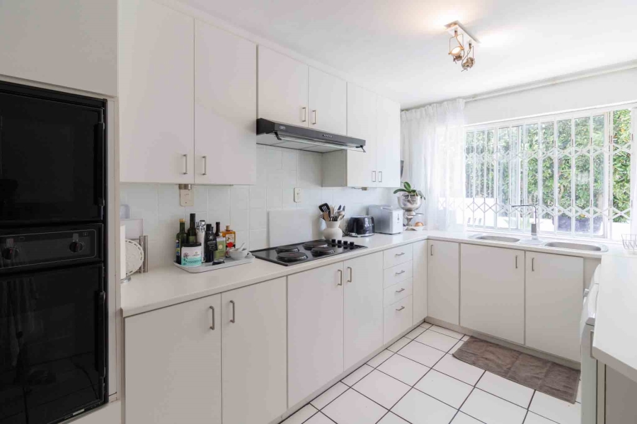 To Let 2 Bedroom Property for Rent in Tamboerskloof Western Cape